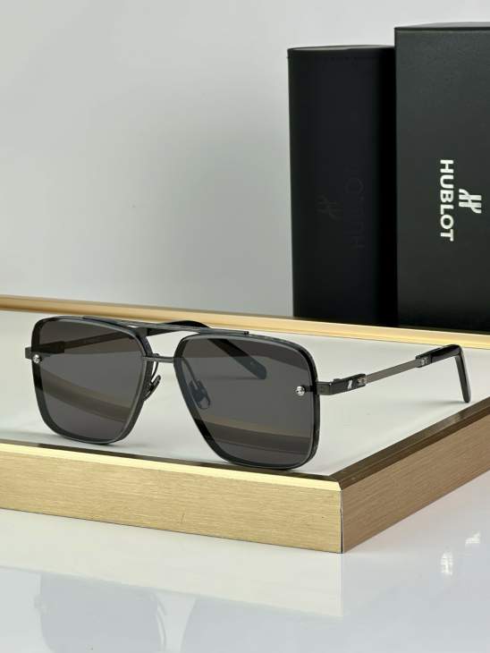 Picture of Hublot Sunglasses _SKUfw72111586fw